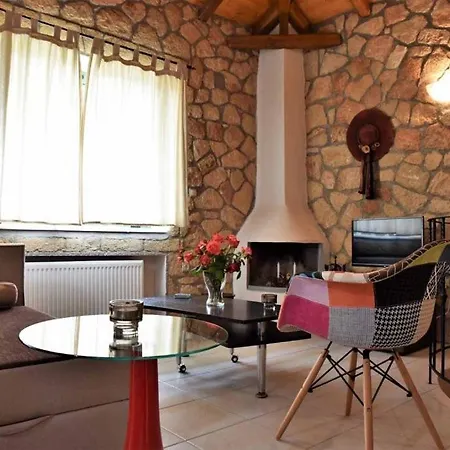 Messinian Horizons アパート マラトポリス