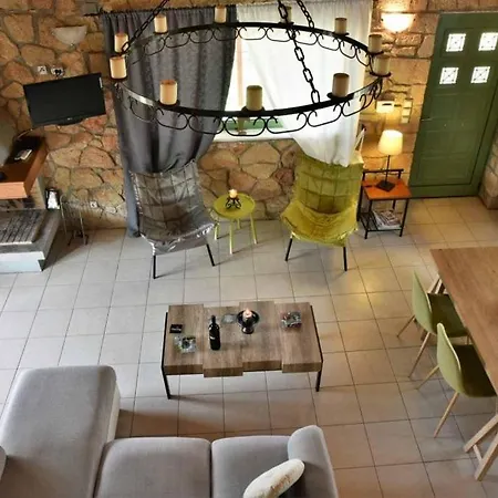 Messinian Horizons * Marathopoli