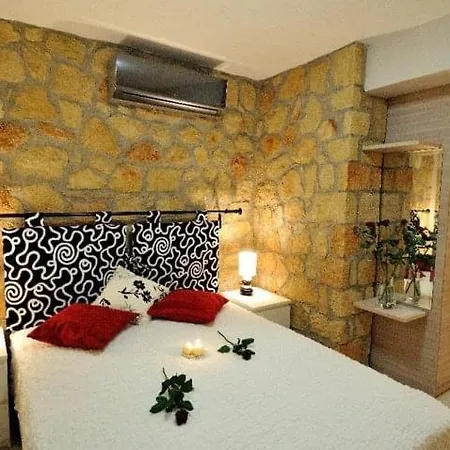 Апартаменты Messinian Horizons