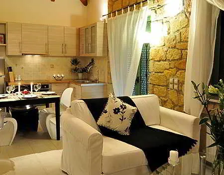 Messinian Horizons Апартаменты Маратополис