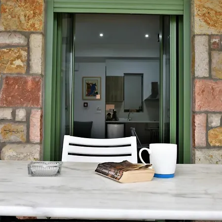 Messinian Horizons Апартаменты Маратополис